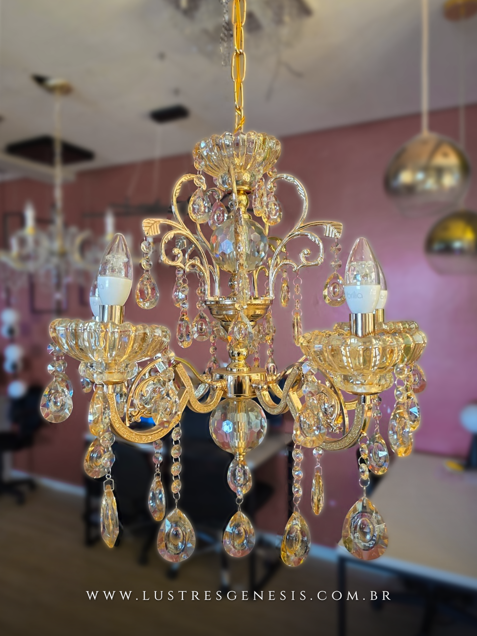 Lustre de Cristal Ge&oacute;rgia Cl&aacute;ssico Dourado Cristal &Acirc;mbar 5 Bra&ccedil;os